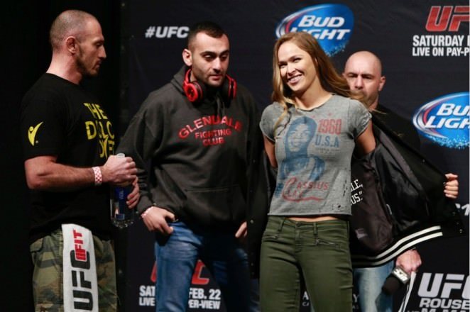 ester-lin-photo-mike-dolce-edmund-ronda-rousey-ufc-170-j